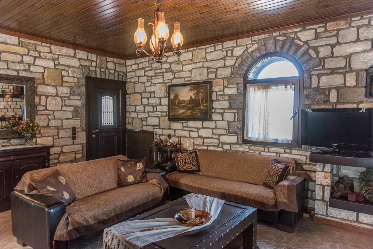 Stone Mansion Anavryti, Αμα 20569 Villa Мистрас Екстериор снимка