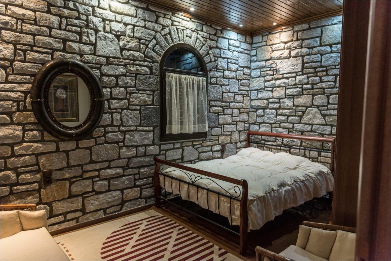 Stone Mansion Anavryti, Αμα 20569 Villa Мистрас Екстериор снимка