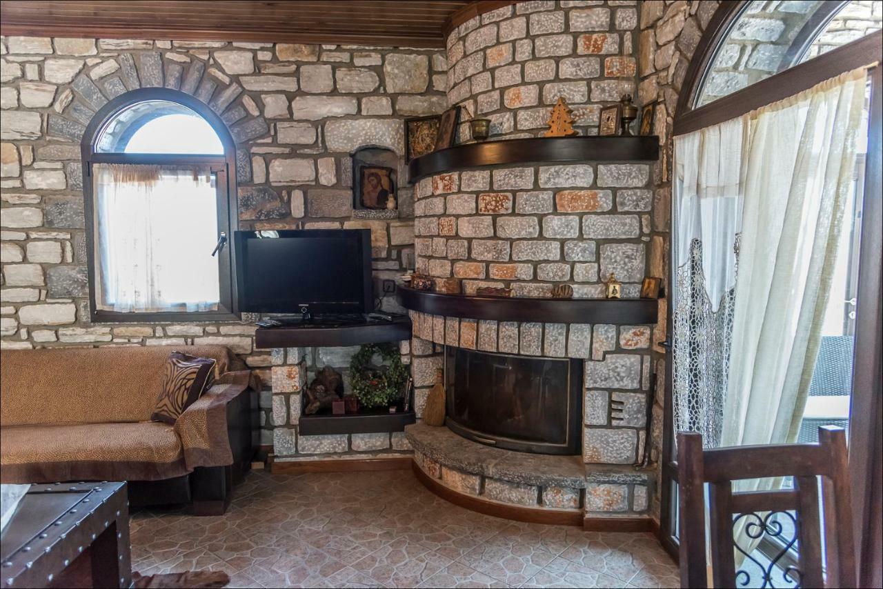 Stone Mansion Anavryti, Αμα 20569 Villa Мистрас Екстериор снимка