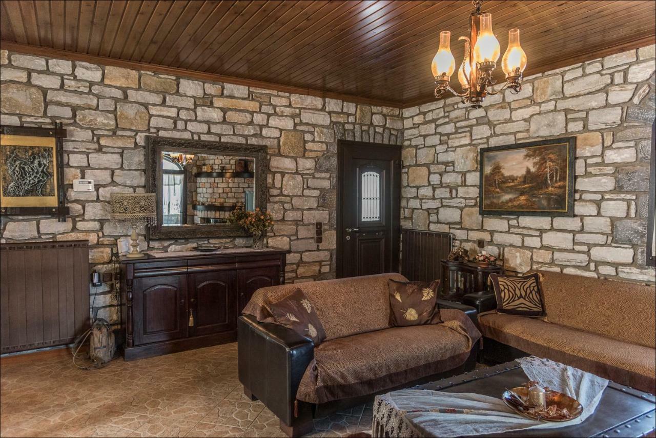 Stone Mansion Anavryti, Αμα 20569 Villa Мистрас Екстериор снимка